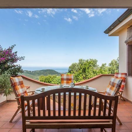 Casa Vista Mare Bosa/Magomadas Екстериор снимка