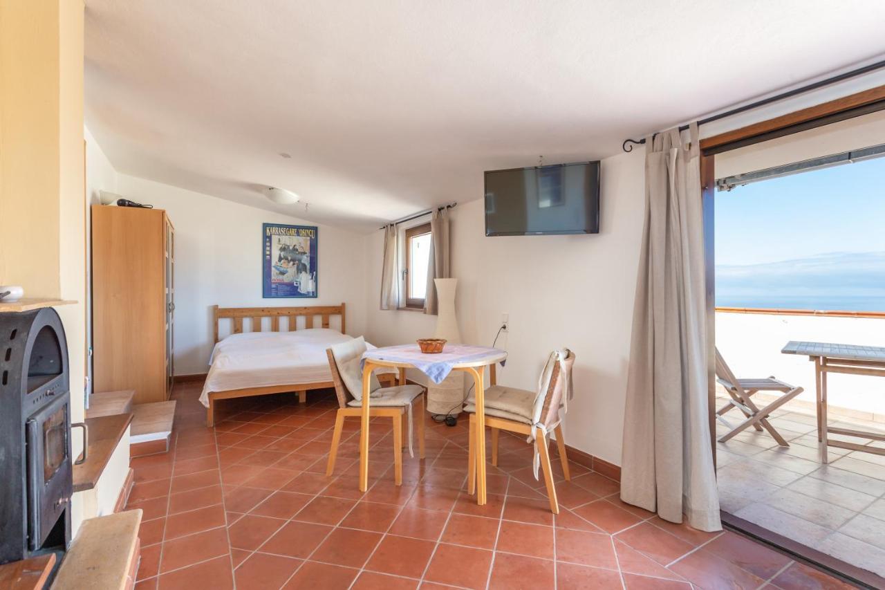 Casa Vista Mare Bosa/Magomadas Екстериор снимка