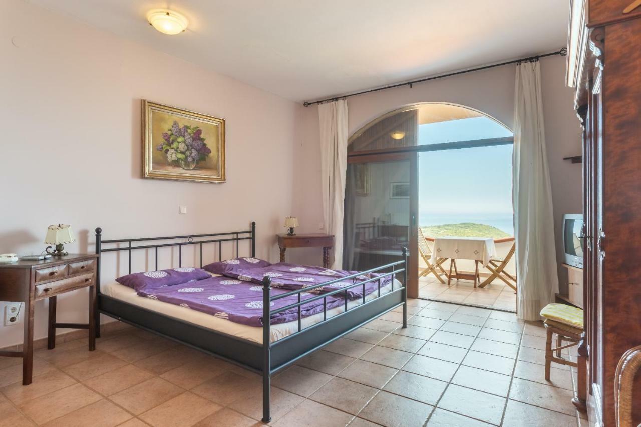 Casa Vista Mare Bosa/Magomadas Екстериор снимка